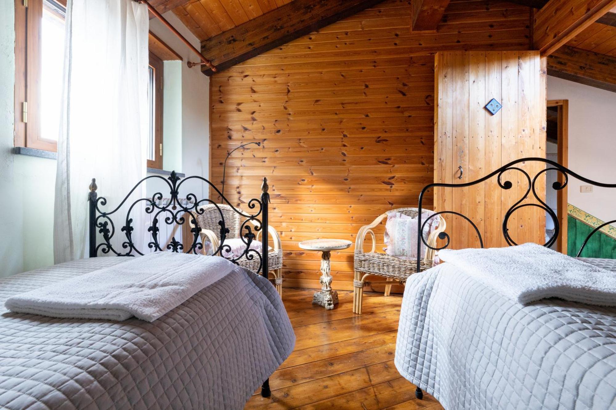 Palazzo Previtera Hotel Linguaglossa Szoba fotó